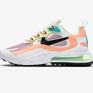 Nike AIR MAX 270 REACT SE
